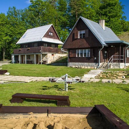 Rodinne Chaty Moravanpark - Ubytovani V Srdci Valasska Podkopna Lhota Exterior photo