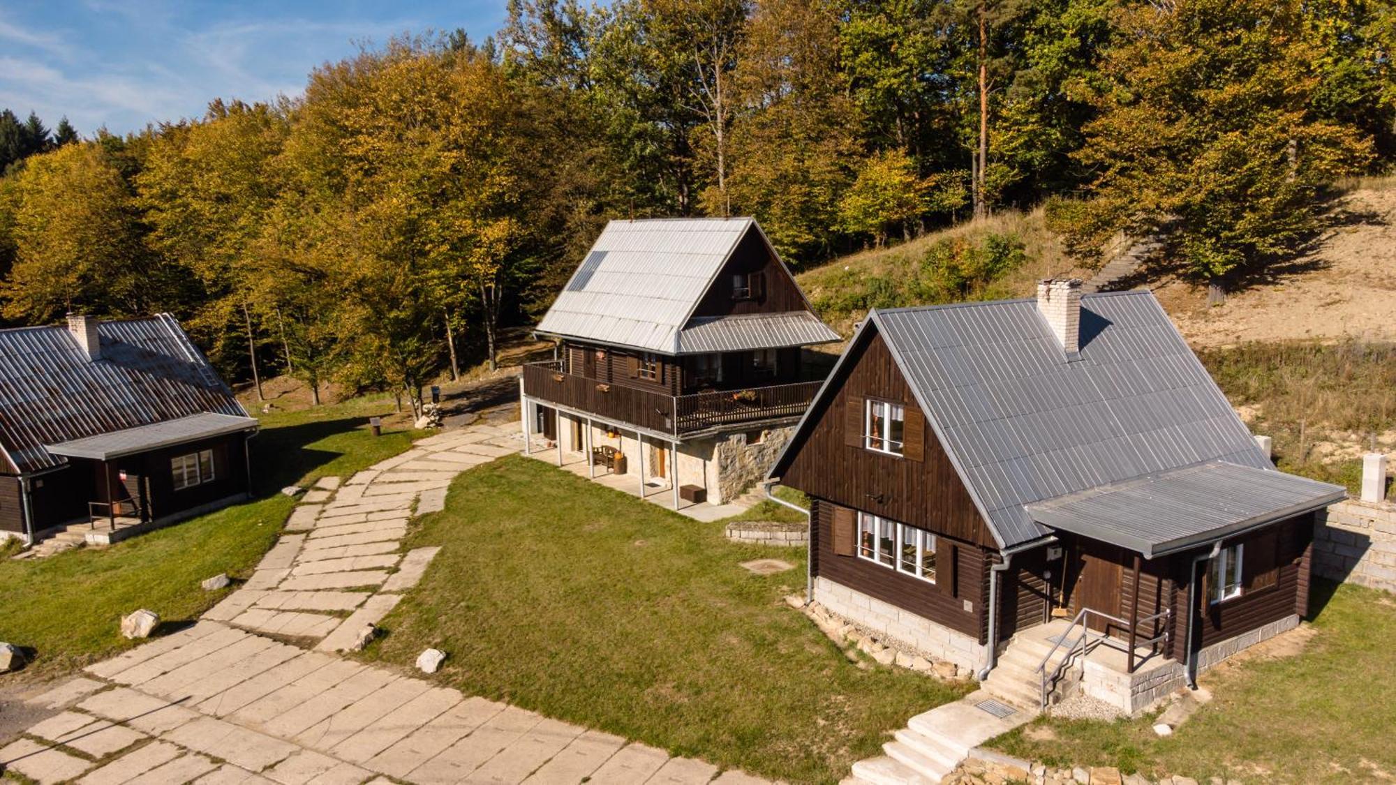 Rodinne Chaty Moravanpark - Ubytovani V Srdci Valasska Podkopna Lhota Exterior photo