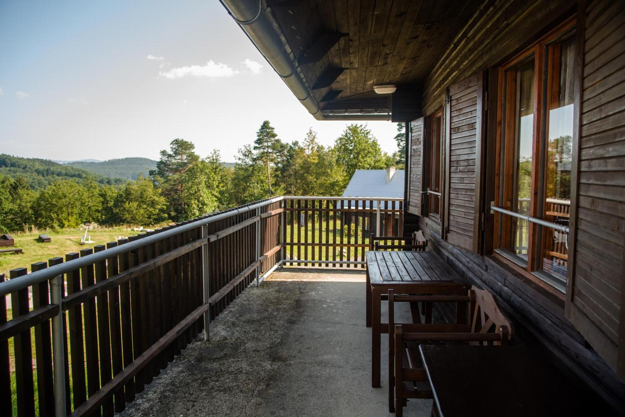 Rodinne Chaty Moravanpark - Ubytovani V Srdci Valasska Podkopna Lhota Exterior photo