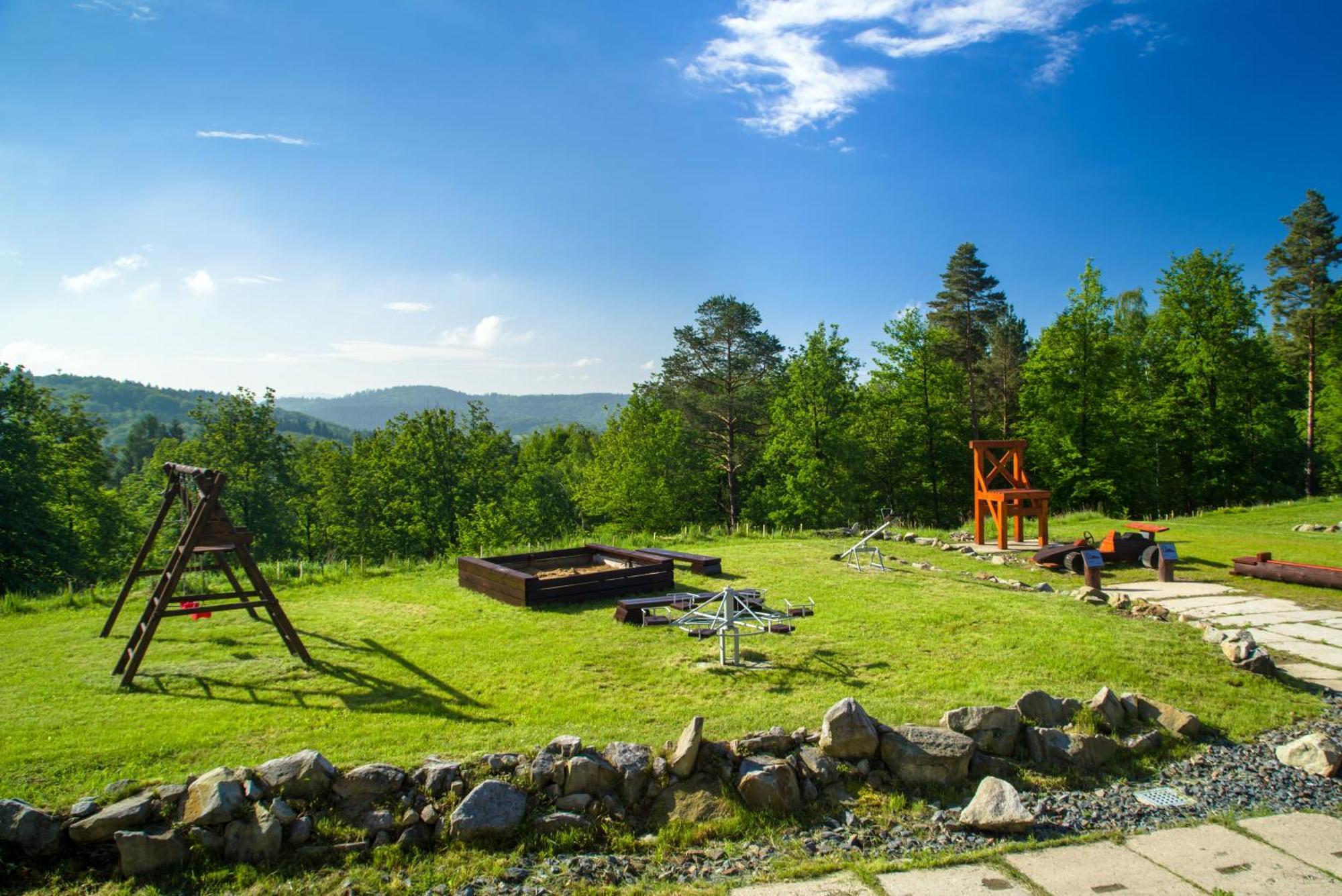 Rodinne Chaty Moravanpark - Ubytovani V Srdci Valasska Podkopna Lhota Exterior photo